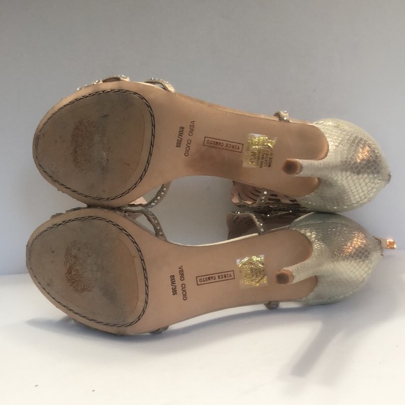 Vince Camuto Metallic Gold Open Toe Rhinestone Back Zip Heels size 8.5M - Picture 14 of 16